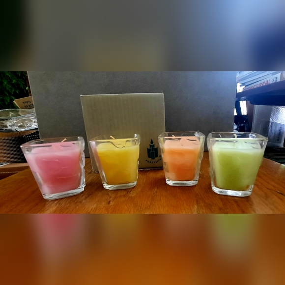 Set 4 Princess House Glass Votives with Fruit-Inspired Scents - Picture 2 of 2